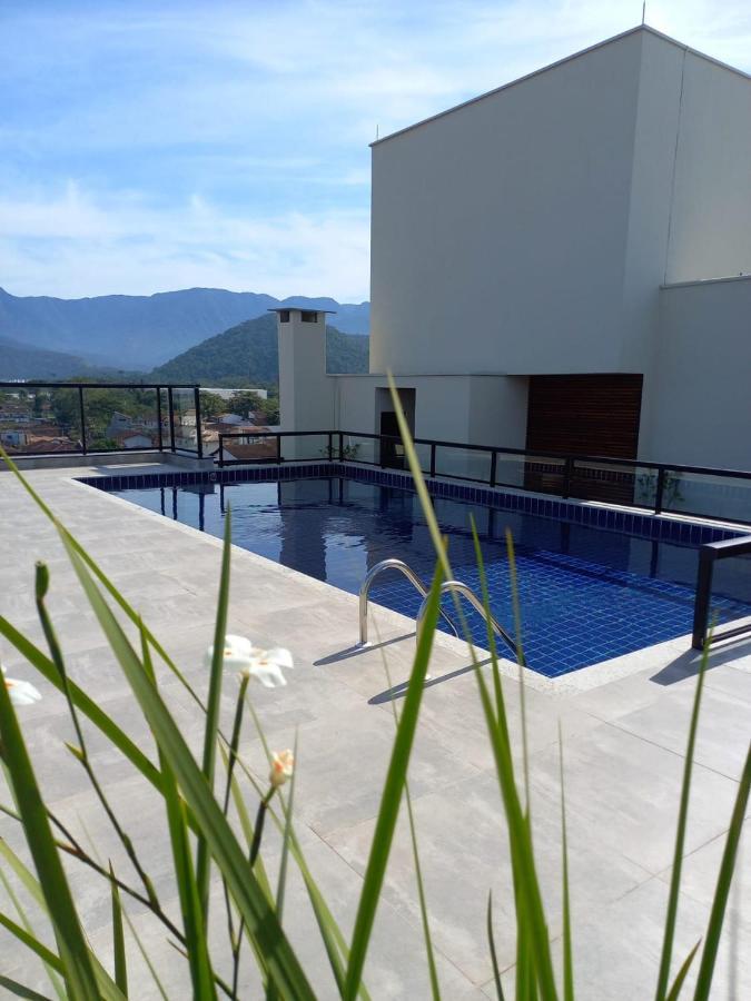 Apto Encantador Com Piscina Em